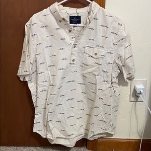 Men’s American Eagle Button Down Tee